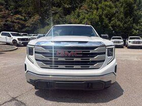 Used 2023 GMC Sierra 1500 SLE AWD/4WD image 14