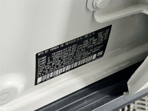 Certified 2023 Honda HR-V LX image 30