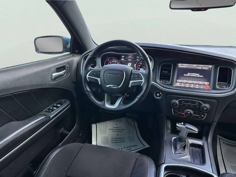 Used 2018 Dodge Charger R/T Scat Pack w/ Dynamics Package RWD image 17