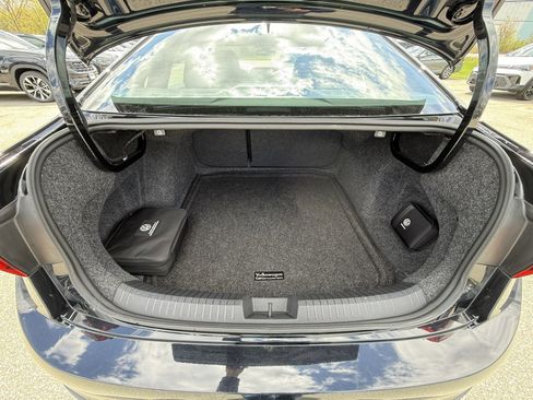 Certified 2024 Volkswagen Jetta Sport FWD image 18