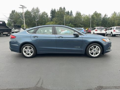 Used 2018 Ford Fusion S FWD image 3