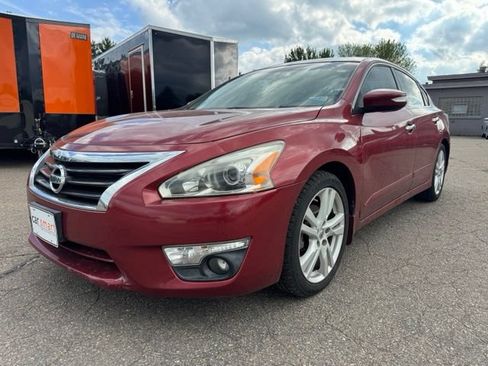Used 2014 Nissan Altima 3.5 SL w/ Technology Package FWD image 3