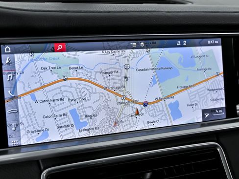 Used 2018 Porsche Panamera 4S image 34