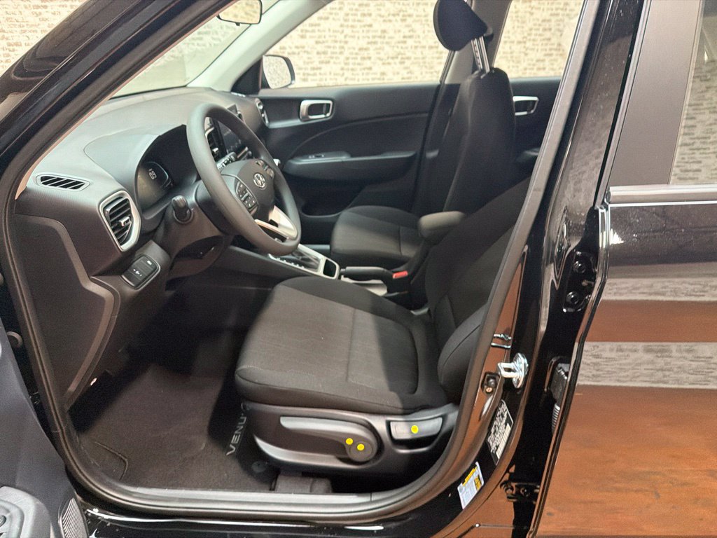 New 2026 Hyundai Venue SE FWD image 26