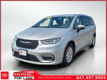 Used 2023 Chrysler Pacifica Touring-L