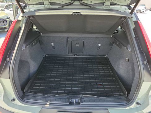 Used 2023 Volvo XC40 Recharge Plus AWD/4WD image 31