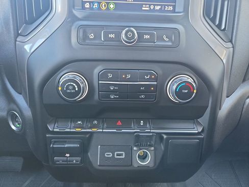 Used 2024 Chevrolet Silverado 1500 W/T w/ WT Value Package image 24