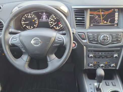 Used 2019 Nissan Pathfinder SL FWD image 27