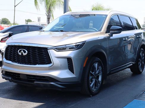 Used 2022 INFINITI QX60 Luxe w/ Cargo Package FWD image 2