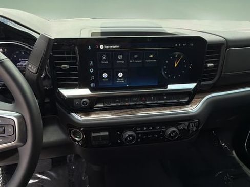 Used 2026 Chevrolet Silverado 1500 LT RWD image 25