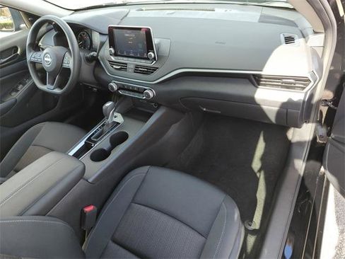 Certified 2025 Nissan Altima 2.5 S image 15