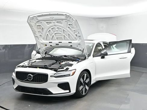 Used 2024 Volvo S60 T8 Plus w/ Protection Package Premier AWD/4WD image 47