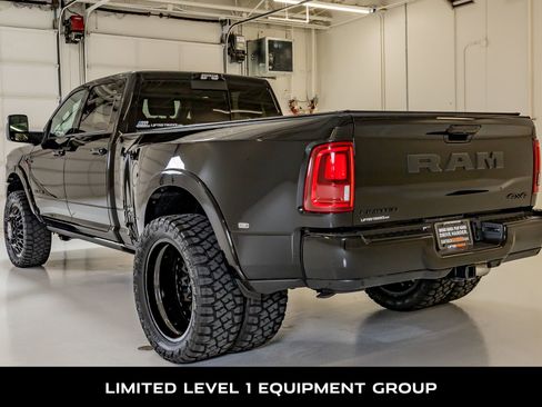 Used 2025 RAM 3500 Limited image 7