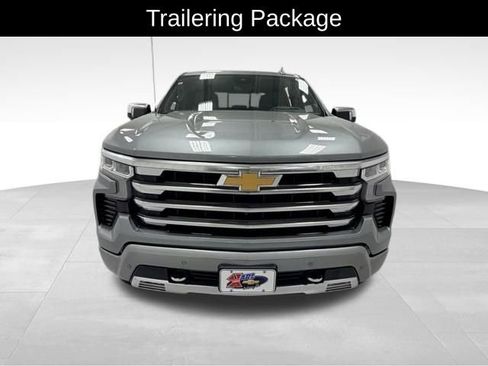 Used 2024 Chevrolet Silverado 1500 High Country w/ High Country Premium Package image 9
