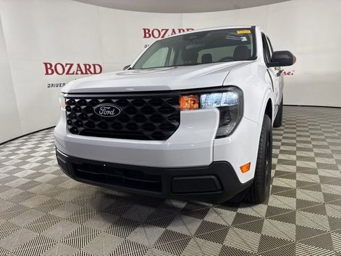 Used 2025 Ford Maverick XL image 4