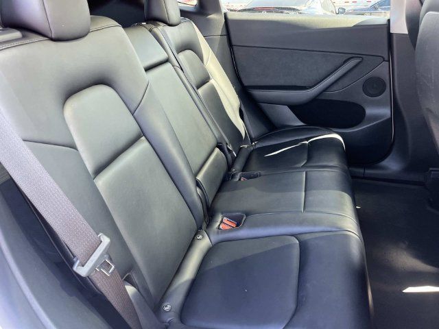 Used 2022 Tesla Model Y Performance AWD/4WD image 20