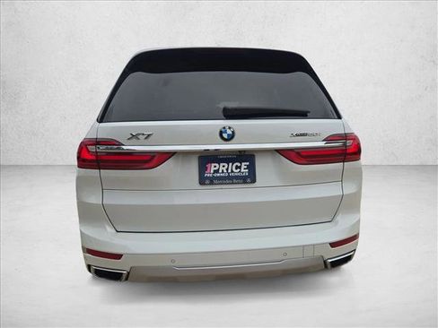 Used 2019 BMW X7 xDrive50i w/ Premium Package AWD/4WD image 5