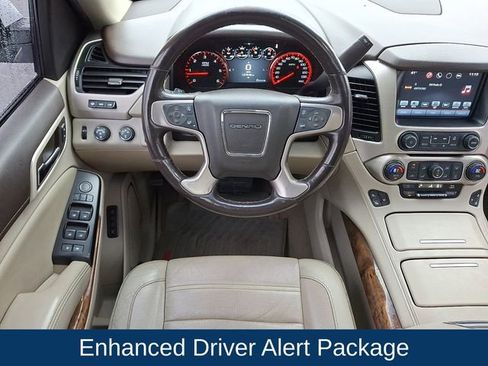 Used 2016 GMC Yukon Denali AWD/4WD image 3