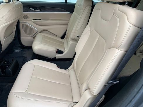 Certified 2021 Jeep Grand Cherokee L Limited image 17