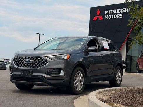 Used 2024 Ford Edge SEL AWD/4WD image 8