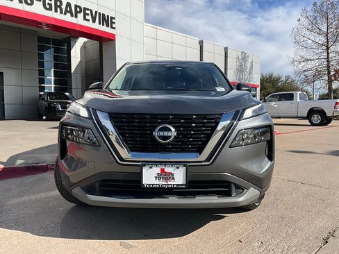Used 2023 Nissan Rogue S image 4