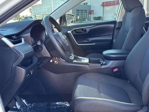 Used 2023 Toyota RAV4 LE image 19