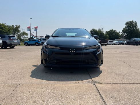 Used 2024 Toyota Corolla LE FWD image 8