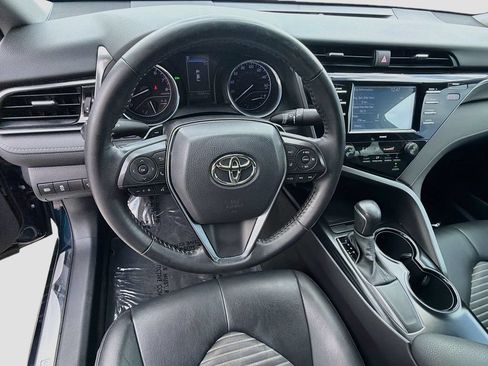 Used 2020 Toyota Camry SE w/ Convenience Package FWD image 36