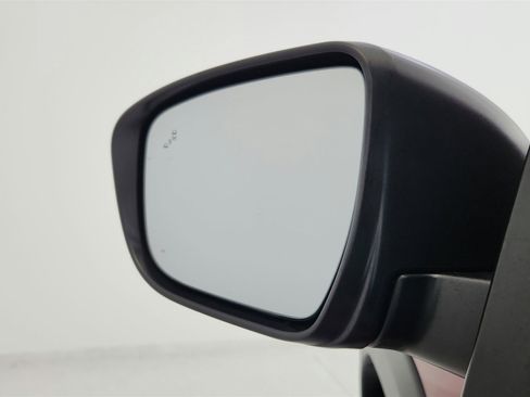 Used 2022 Nissan Frontier PRO-4X w/ Technology Package image 39