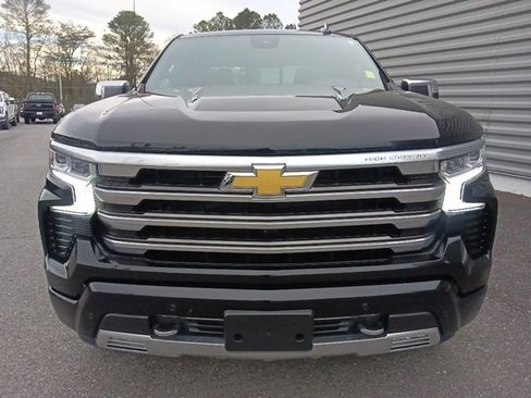 Used 2024 Chevrolet Silverado 1500 High Country w/ Technology Package image 8