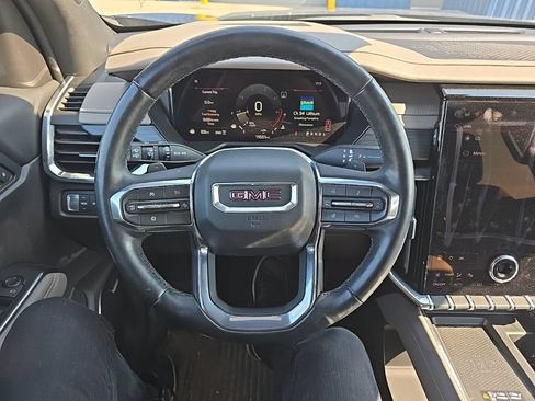 Used 2024 GMC Acadia Elevation w/ Trailering Package AWD/4WD image 23