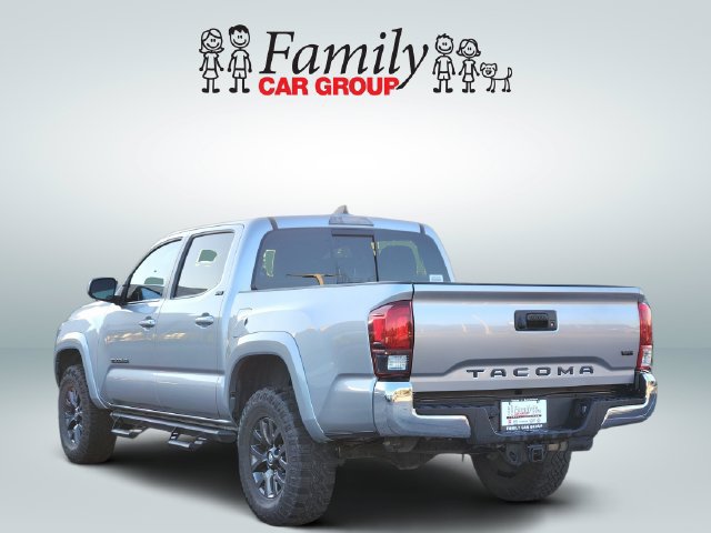 Used 2023 Toyota Tacoma SR5 RWD image 3