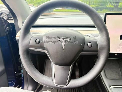 Used 2023 Tesla Model Y Long Range AWD/4WD image 17