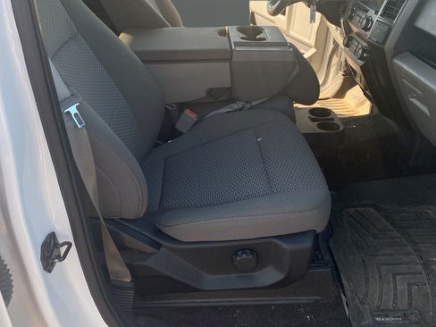 Used 2019 Ford F150 XLT AWD/4WD image 17