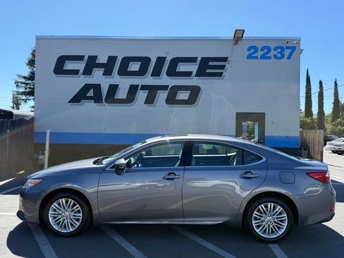 Used 2014 Lexus ES 350 w/ Luxury Package FWD image 25