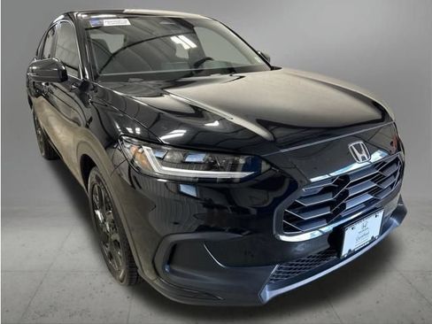 Certified 2025 Honda HR-V Sport image 9