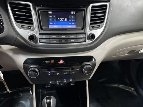 Used 2018 Hyundai Tucson SE AWD/4WD image 14