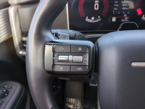 Certified 2025 Hyundai Santa Fe SEL FWD image 19