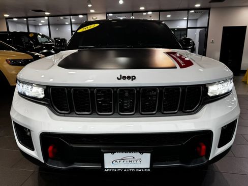 Used 2022 Jeep Grand Cherokee Trailhawk w/ Luxury Tech Group III AWD/4WD image 8