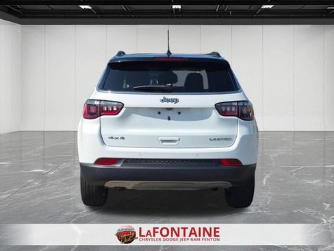 Used 2024 Jeep Compass Limited AWD/4WD image 4