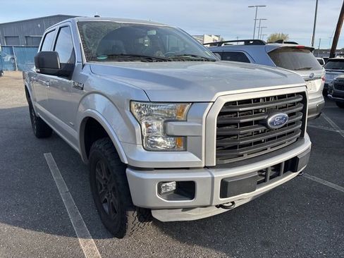 Used 2015 Ford F150 XLT w/ Equipment Group 301A Mid image 3