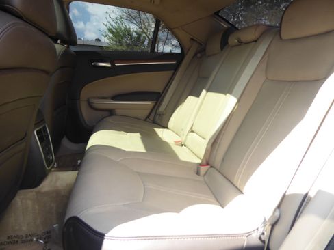 Used 2013 Chrysler 300 C Luxury Series AWD/4WD image 15