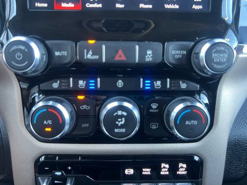 Used 2024 RAM 2500 Laramie w/ Safety Group AWD/4WD image 63