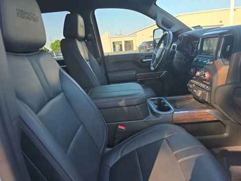 Used 2023 Chevrolet Silverado 2500 High Country w/ Z71 Off-Road Package AWD/4WD image 10