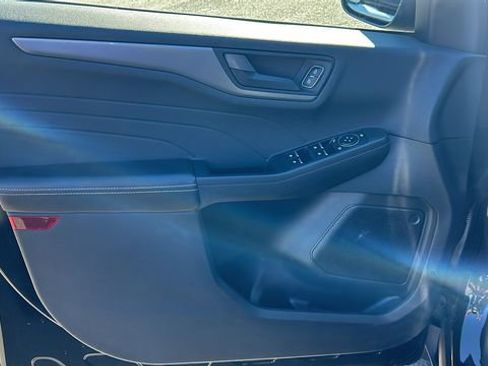 Certified 2023 Ford Escape AWD image 16