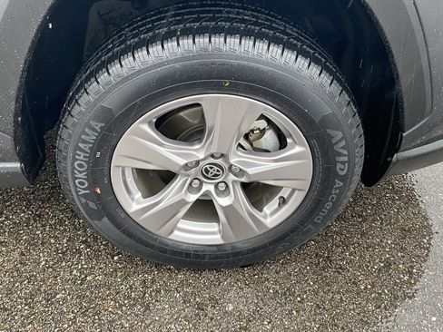 Used 2022 Toyota RAV4 XLE image 29