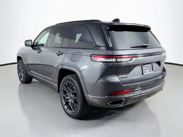 Used 2025 Jeep Grand Cherokee Summit w/ Obsidian Package AWD/4WD image 10