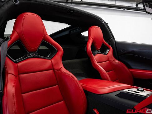 Used 2015 Chevrolet Corvette Z06 w/ 3LZ Preferred Equipment Group image 37