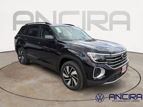 New 2026 Volkswagen Atlas SE FWD image 1