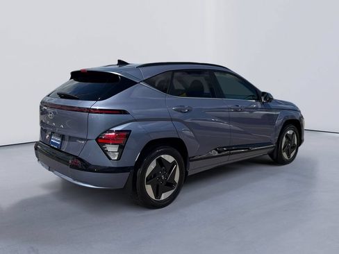 Certified 2024 Hyundai Kona Limited FWD image 3